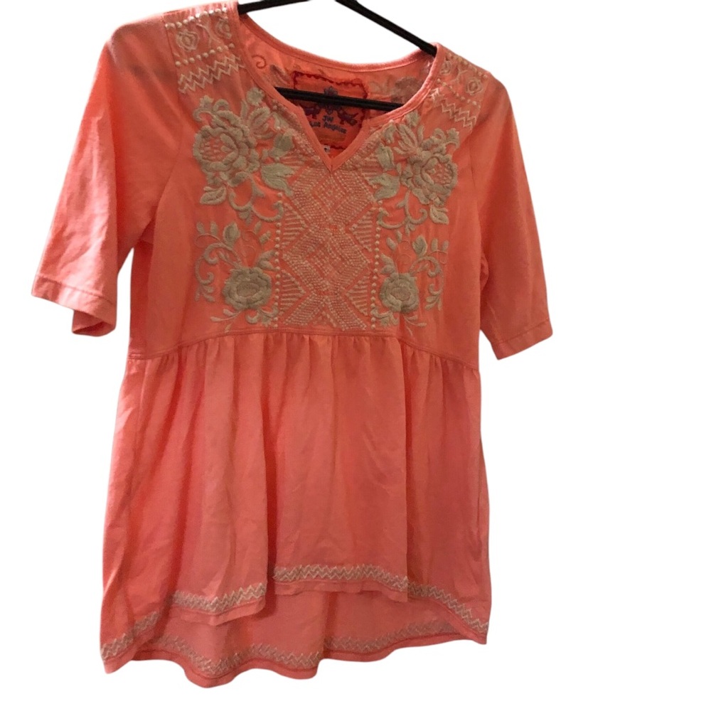 Johnny Was JW Los Angeles Embroidered Coral Pink Knit Top Hi Low Small Tunic